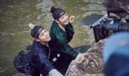 云画的月光3在线观看,穿越时空的浪漫续章，揭开神秘面纱