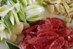 葱爆料理香肠好吃吗视频,理香肠美味揭秘，口感与营养双重享受